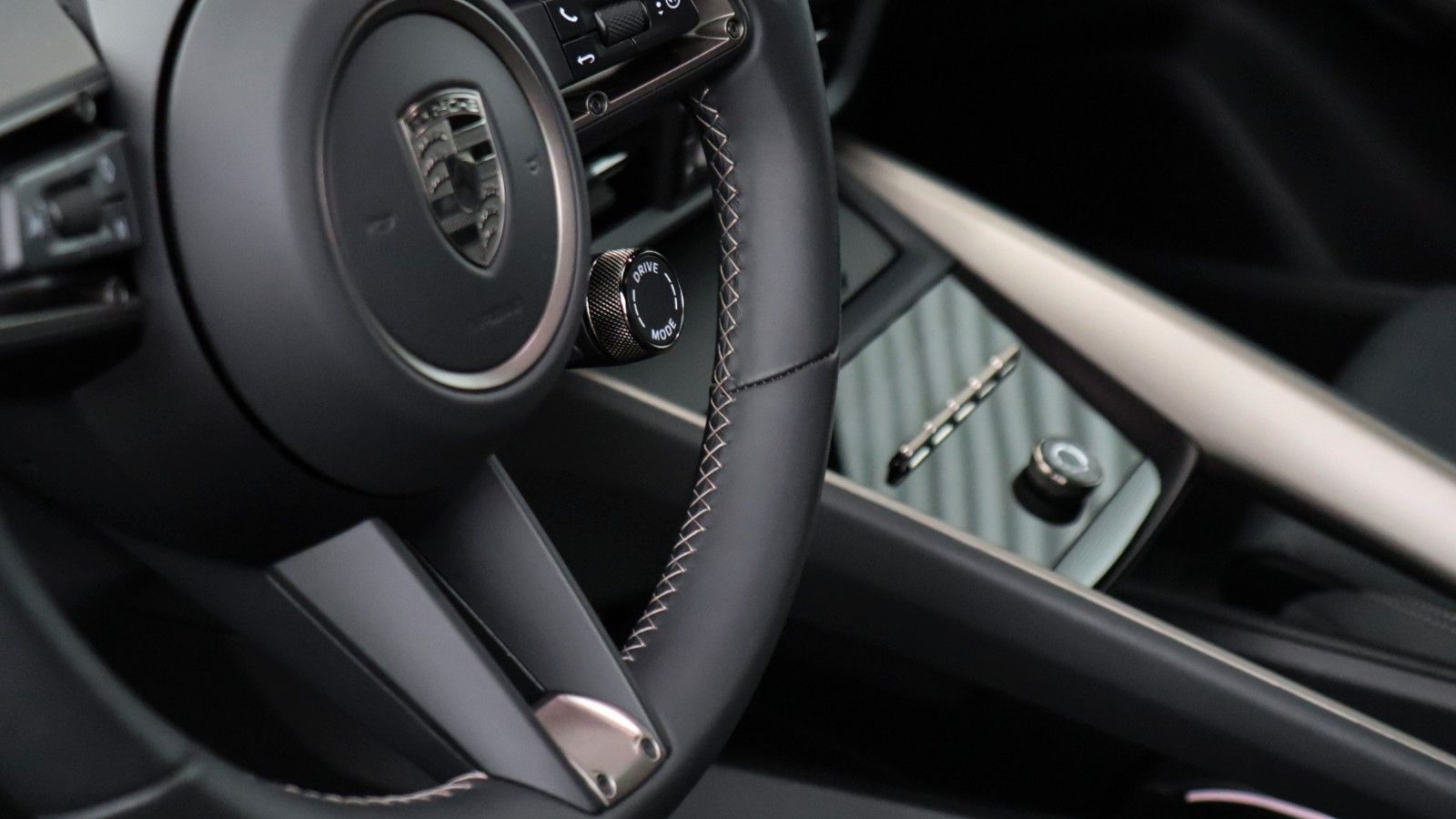 Porsche Macan Electric Turbo, Innodr. Pano,HUD,AHK, BOSE