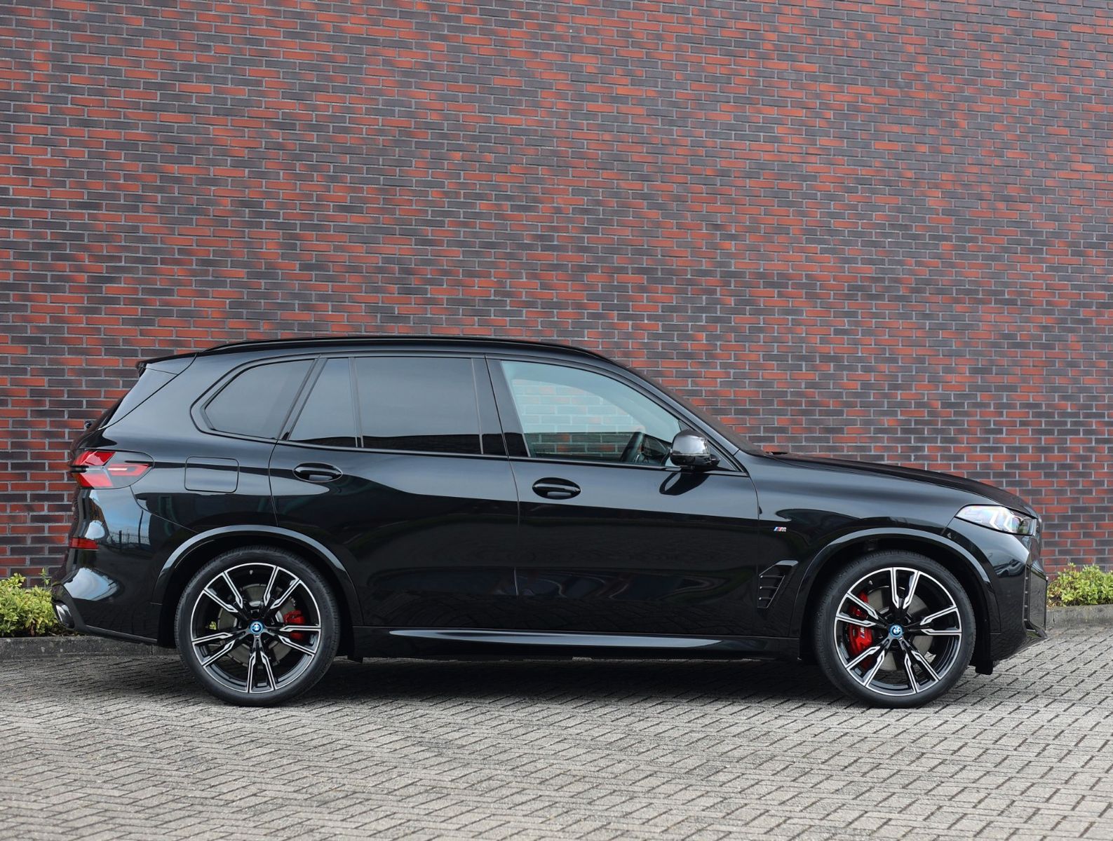 BMW X5 50e xDrive | Individual - Sky - AHK - Bow&Wil