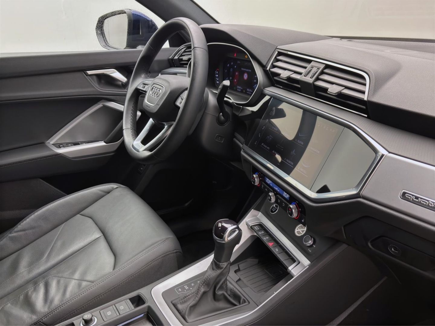 Audi Q3 40 TDI Q ADVANCED - Samsaru's Car Outlet