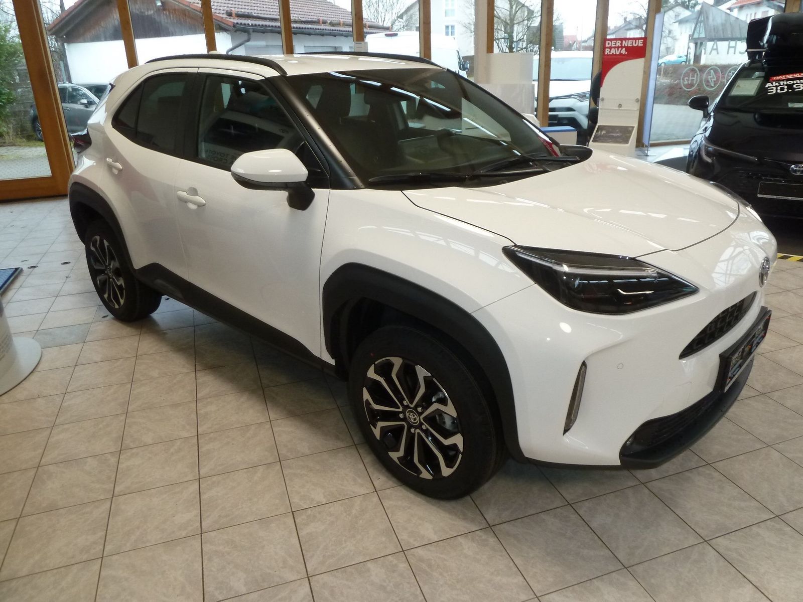Toyota Yaris Cross Hybrid Teamplayer *Winterpaket*