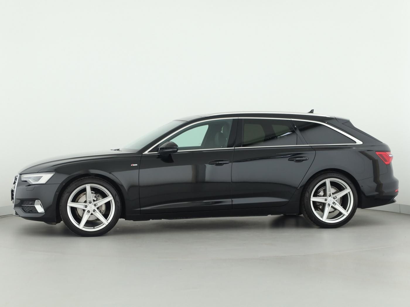 Audi A6 40 2.0 TDI Avant sport S-Line - Samsaru's Car Outlet