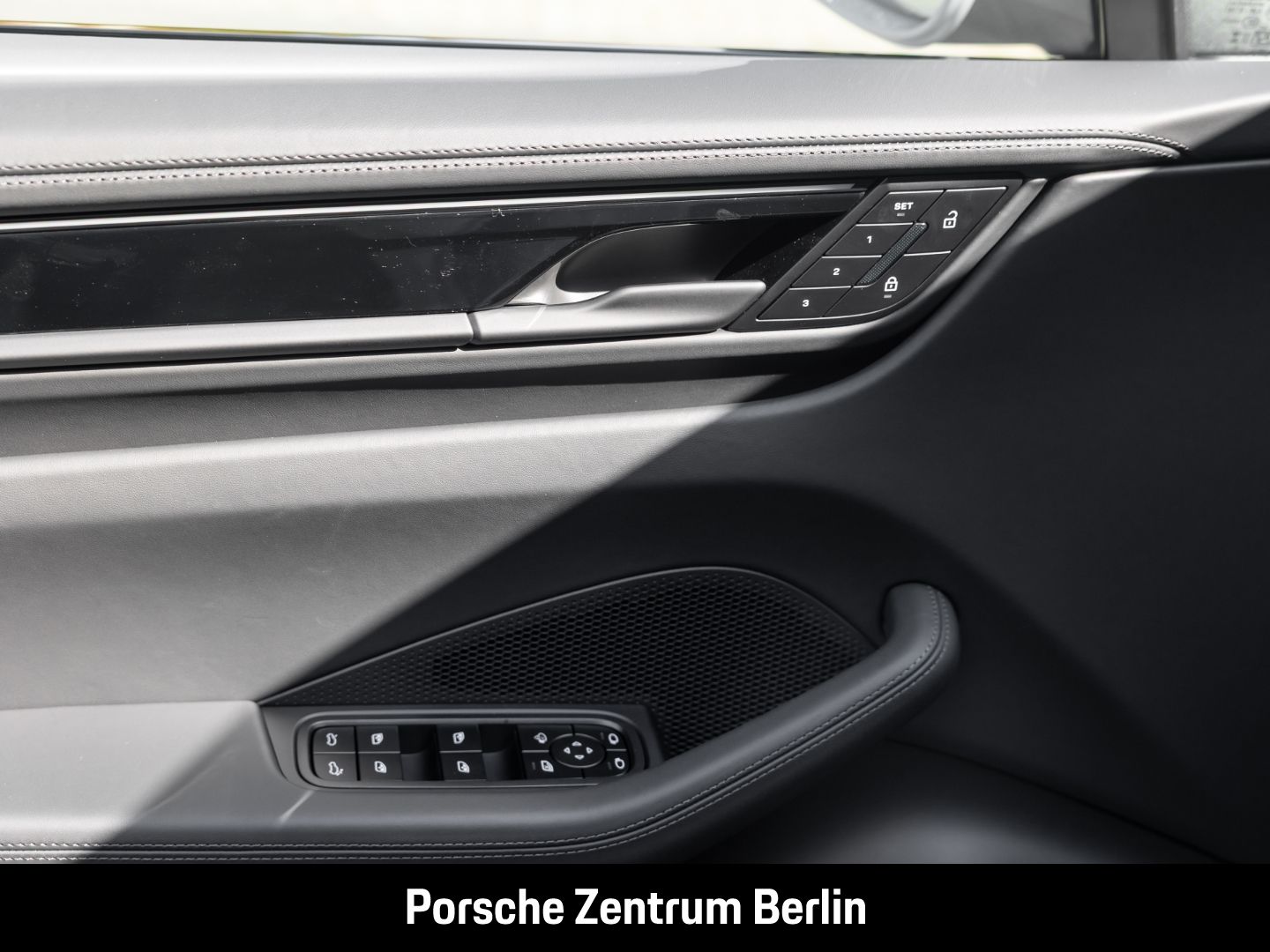 Porsche Macan 4S BOSE Luftfederung Panorama InnoDrive
