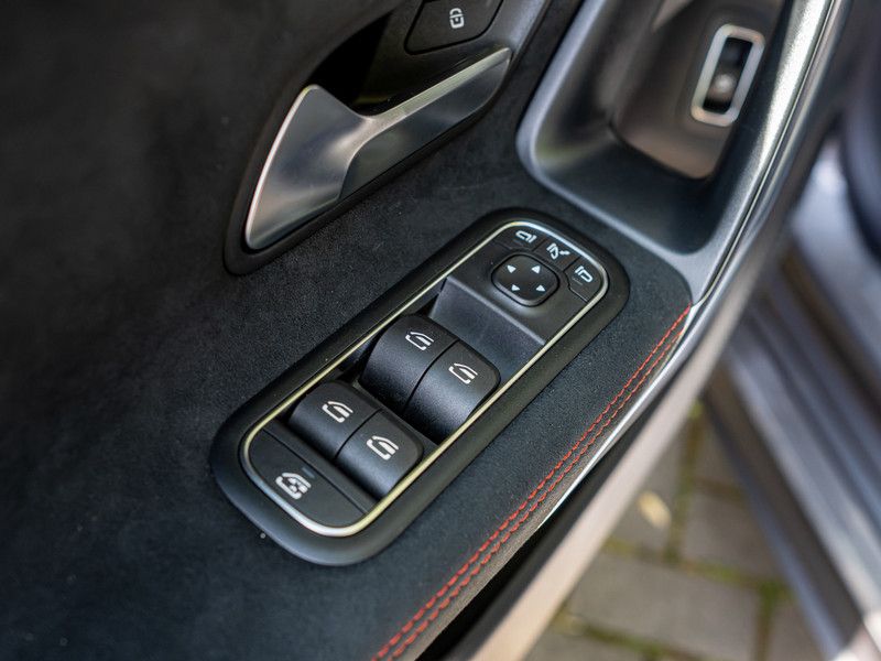Mercedes-Benz CLA 250 4M Coupé AMG-Sport - Samsaru's Car Outlet