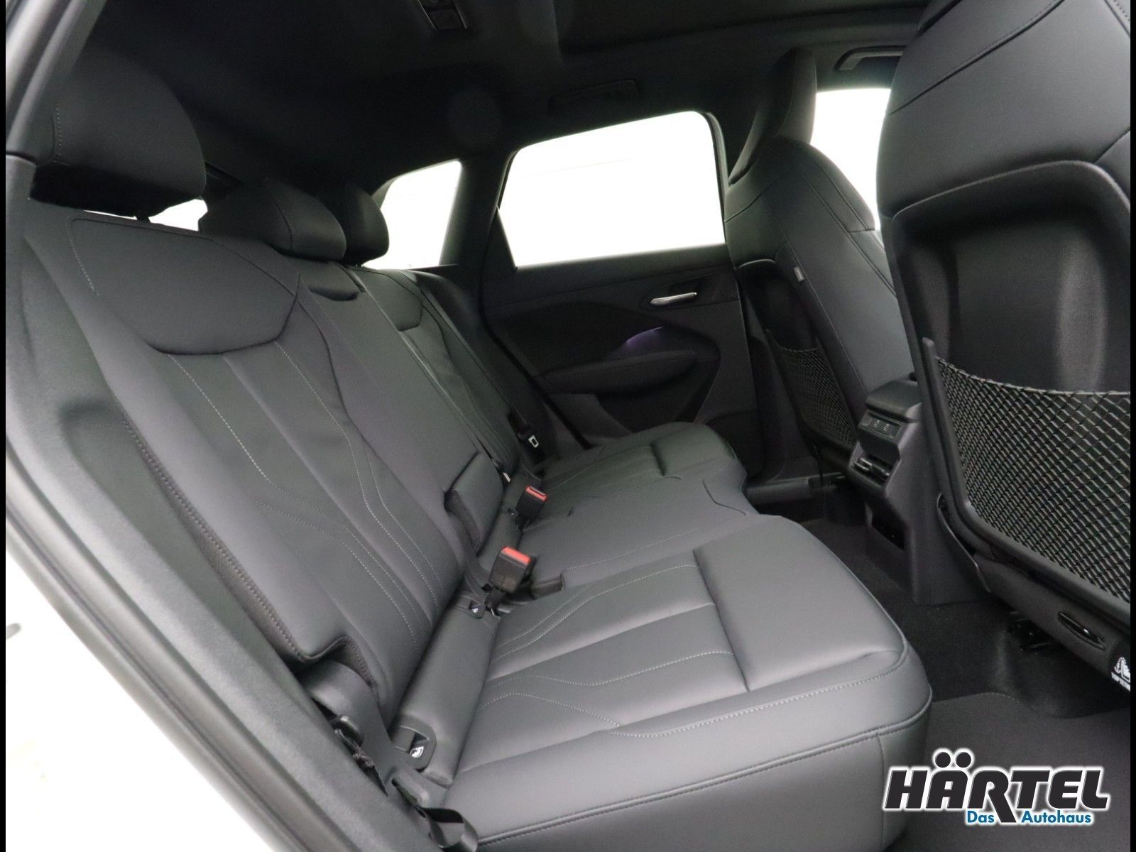 Audi Q3 S-LINE 35 TFSI S TRONIC (+ACC-RADAR+LEDER)
