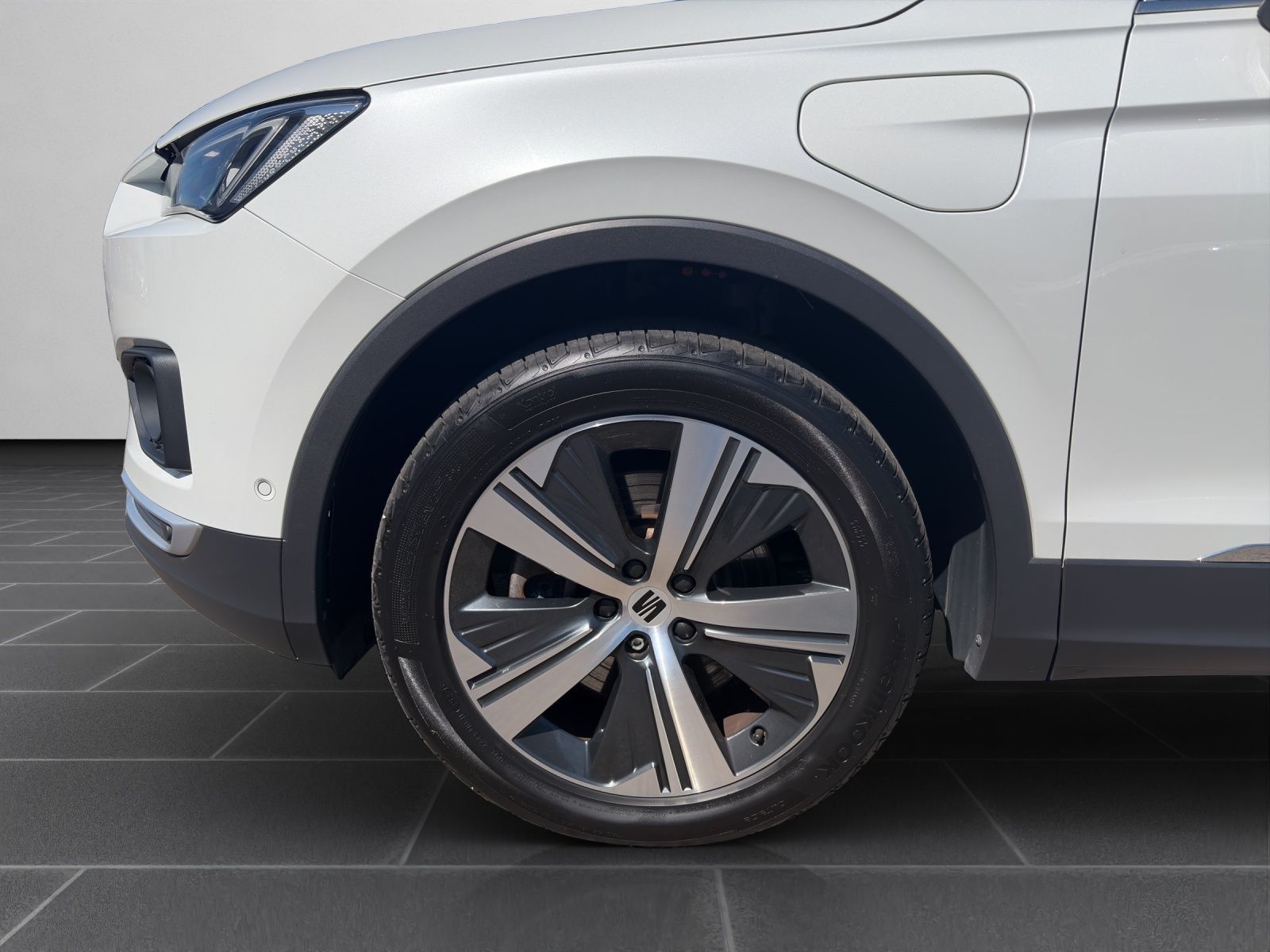 Seat Tarraco Xperience 1.4 eHybrid AHK PANO NAVI SHZ