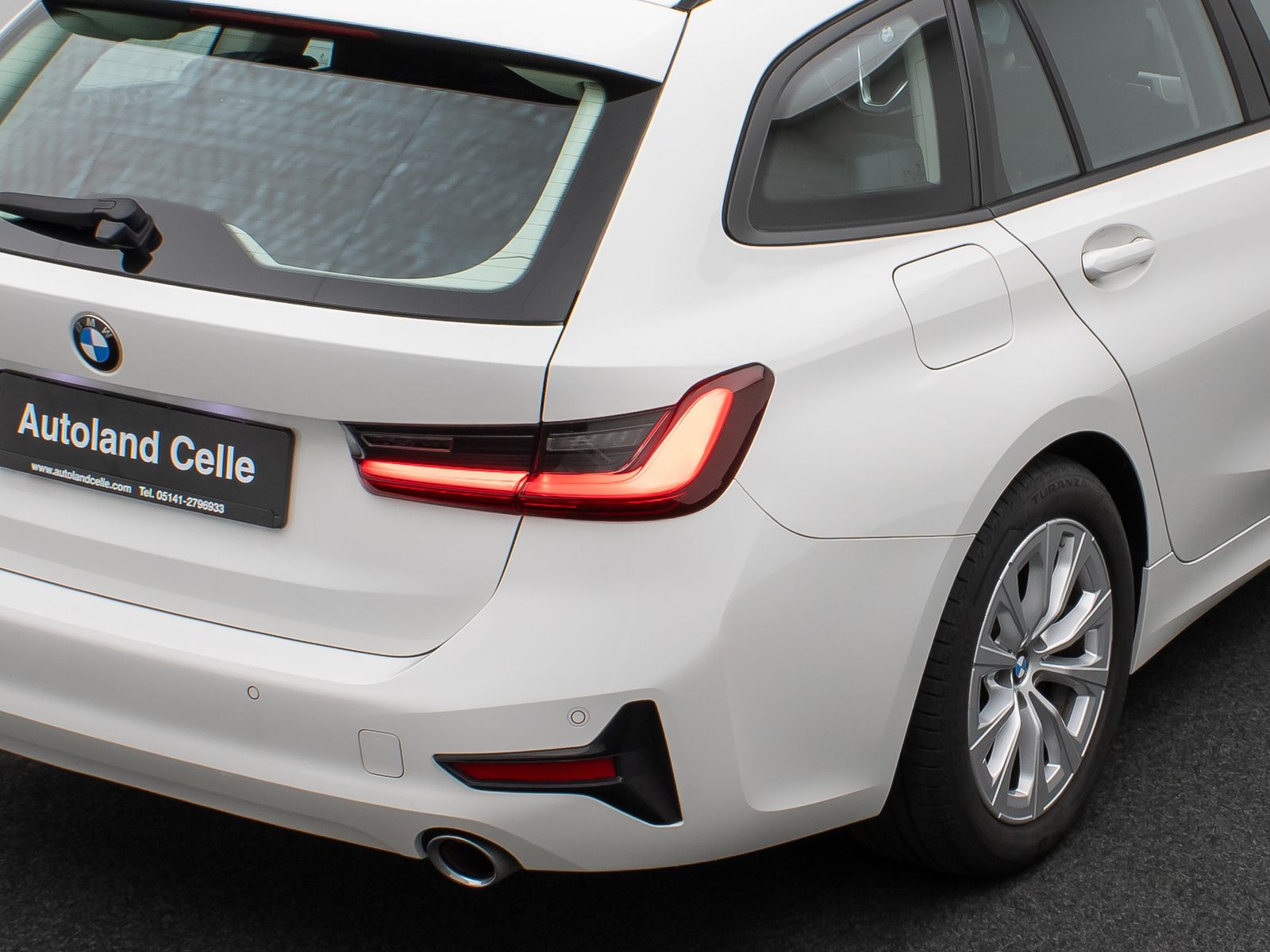 BMW 320d - Samsaru's Car Outlet