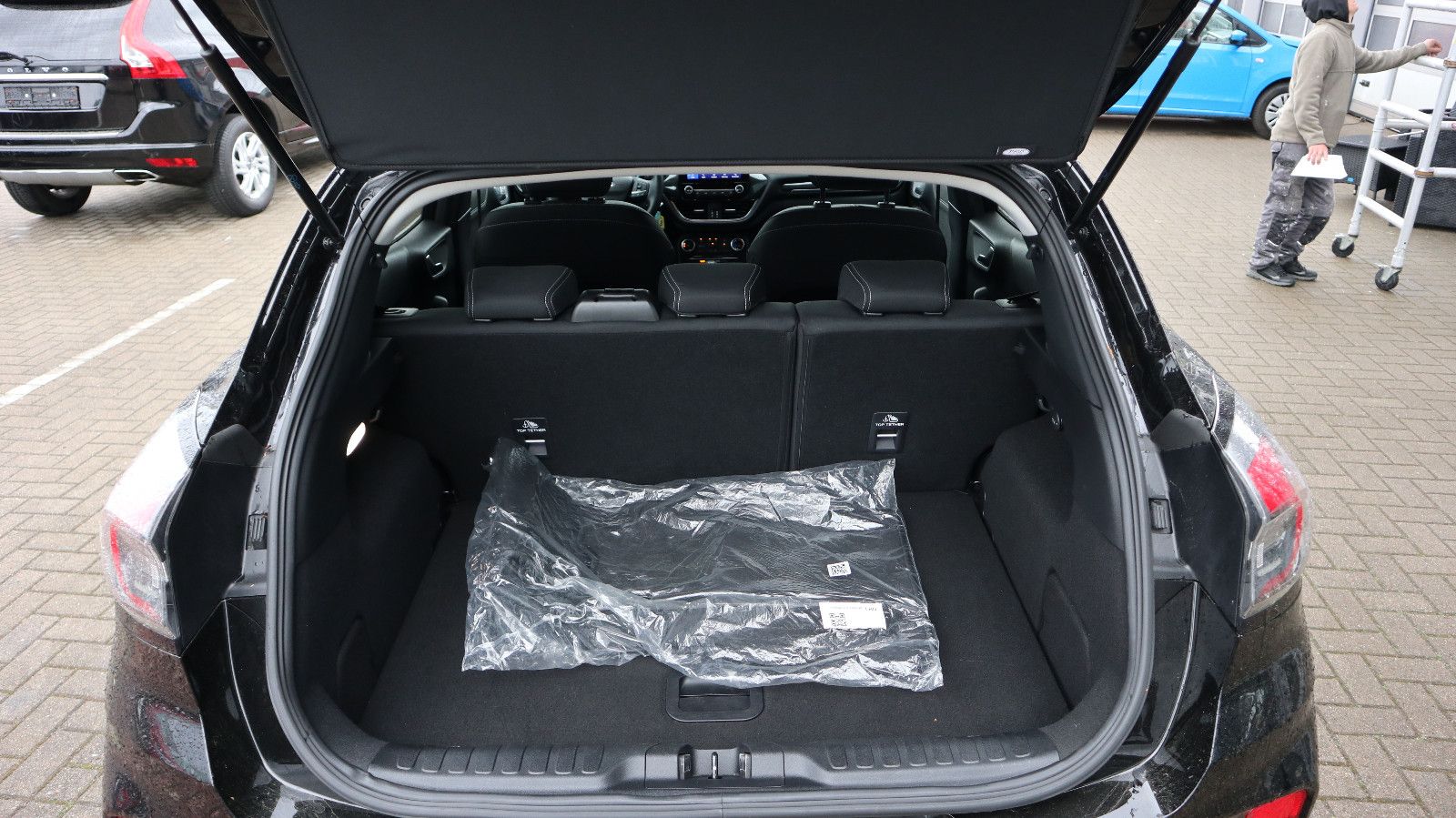 Ford Puma Titanium - Samsaru's Car Outlet
