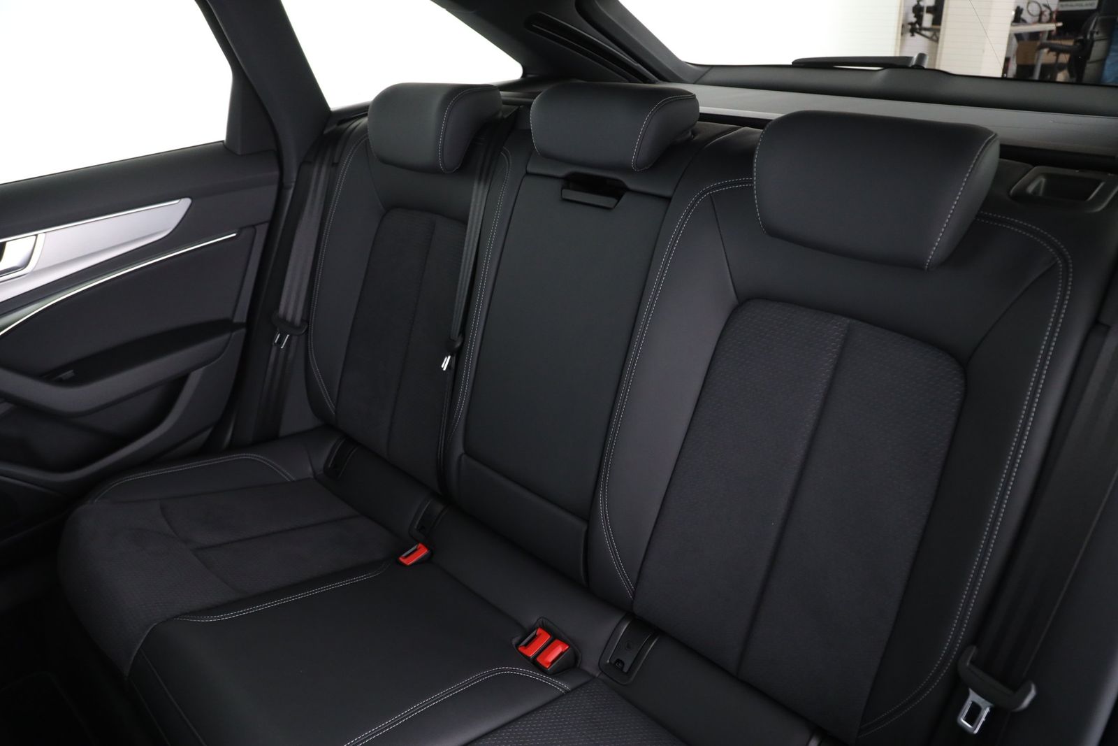 Audi A6 Avant 45 TFSI S tronic advanced S line AHK