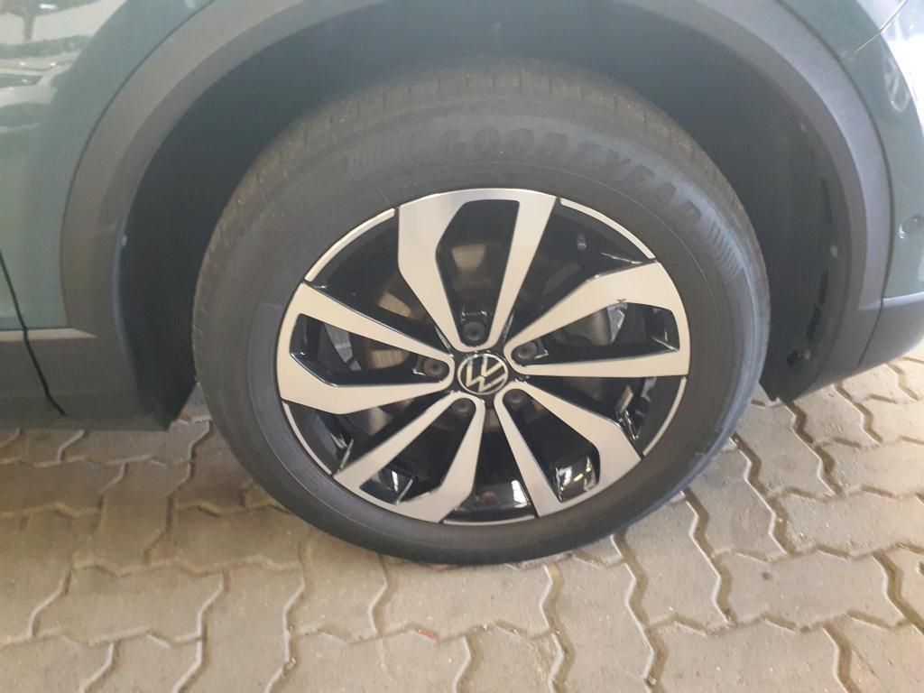 Volkswagen T-Roc Style 1.5 TSI - Samsaru's Car Outlet