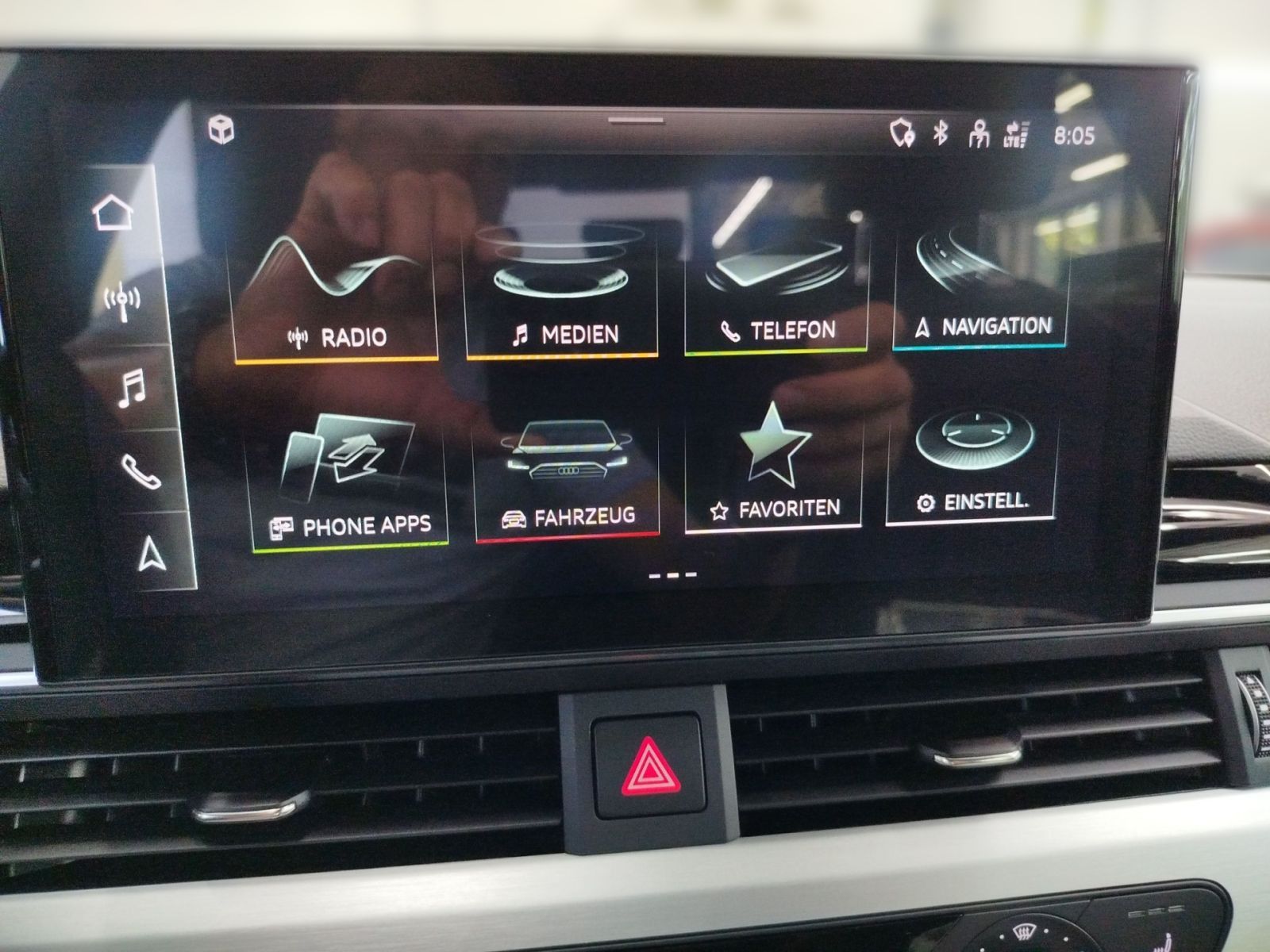 Audi A4 40 TFSI S tronic S line - Samsaru's Car Outlet