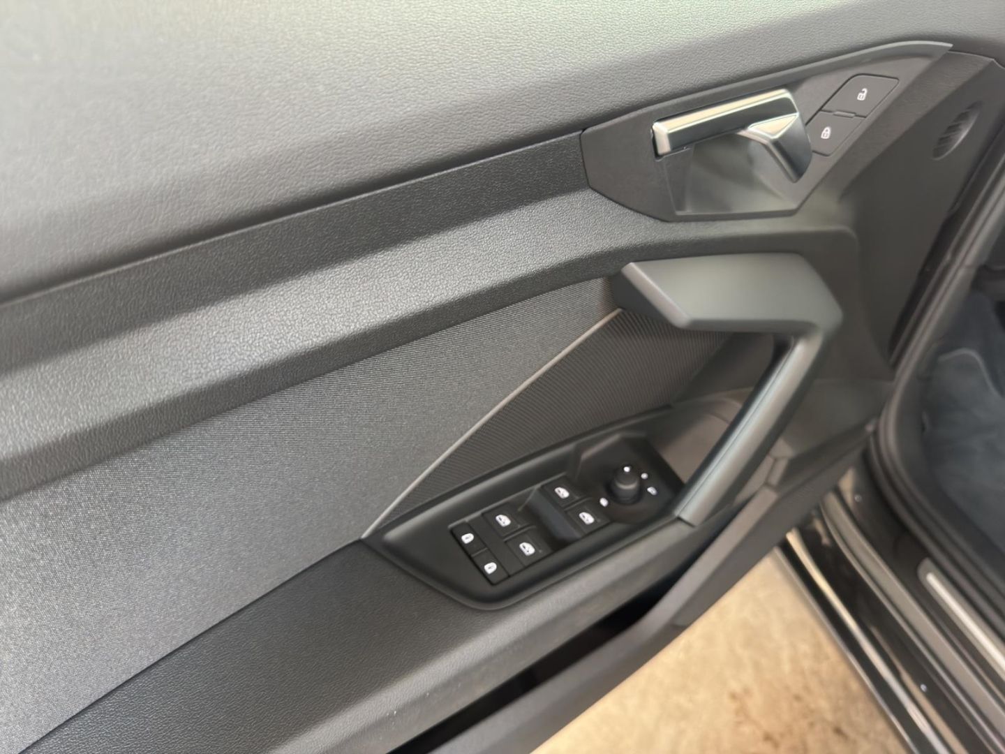 Audi A3 Sportback 35 1.5 TFSI advanced Alu LED AHK Sm