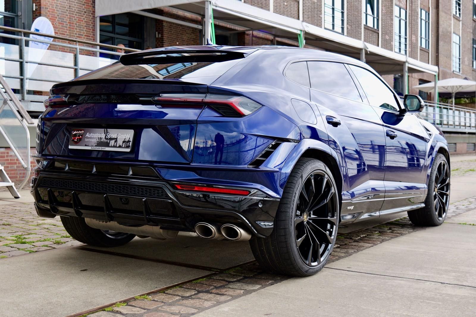 Lamborghini Urus S - Samsaru's Car Outlet