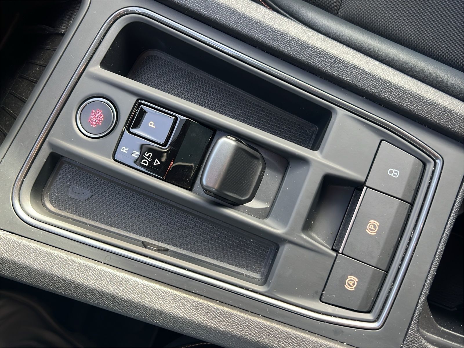 Cupra Formentor VZ eHybrid AHK PANO SIDE-ASSIST LM19