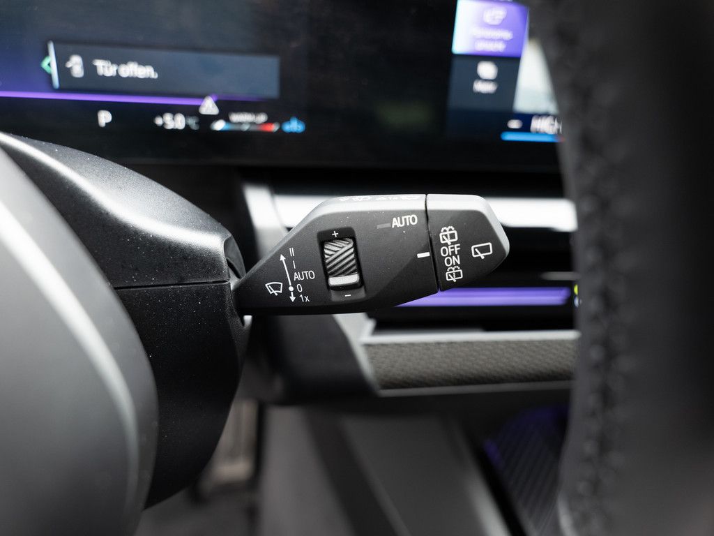 BMW 520d Touring M-Sport AHK HUD LED SITZBELÜFTUNG