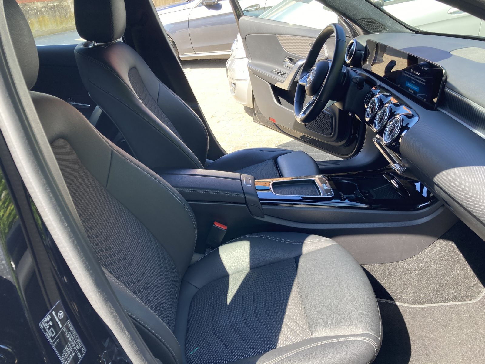 Mercedes-Benz A 200 Progressive - Samsaru's Car Outlet