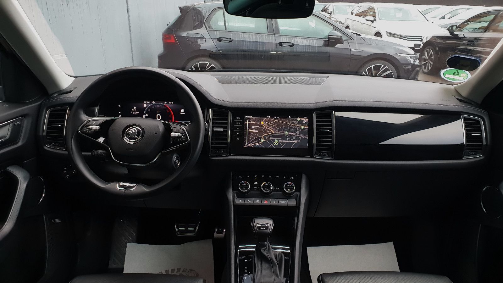 Skoda Kodiaq 2.0 TDI DSG 4x4 L&K Pano/Leder/360/AHK