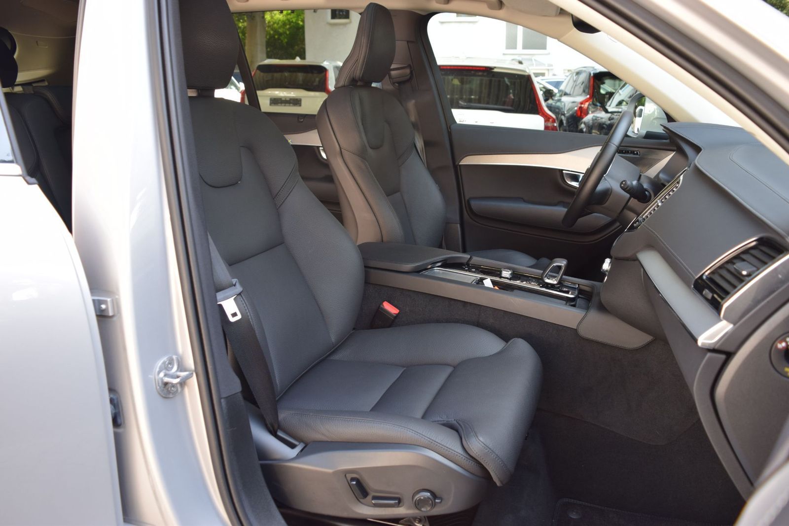 Volvo XC90 T8 AWD Plus - Samsaru's Car Outlet