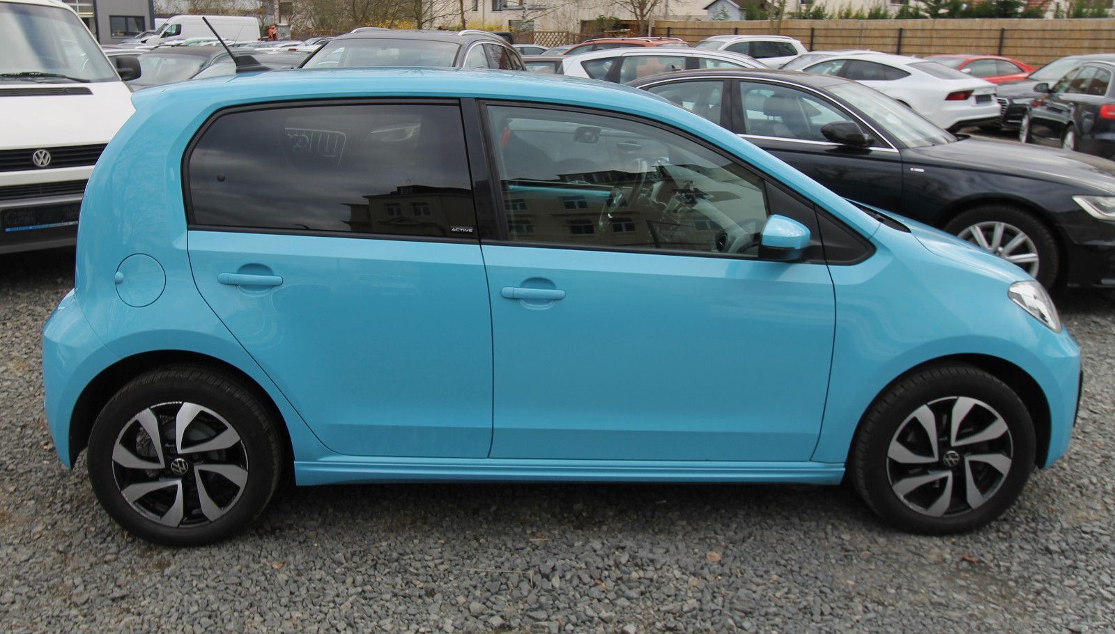 Volkswagen up! e-up! Active - Samsaru's Car Outlet