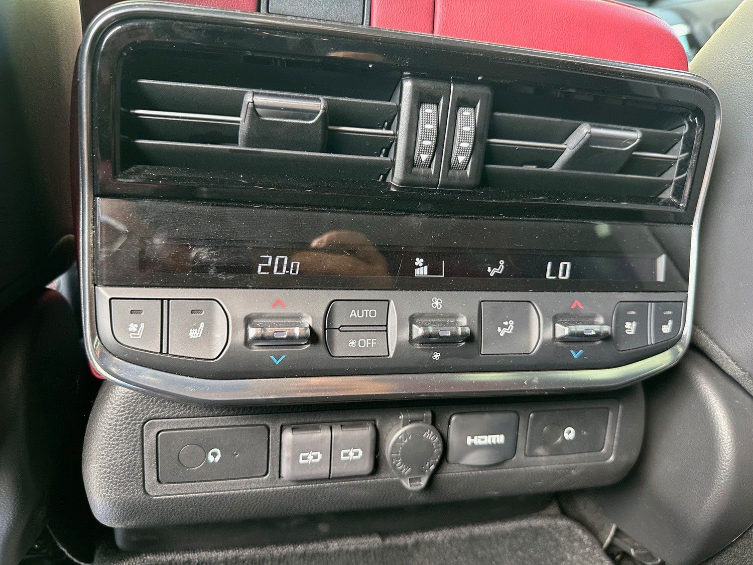 Toyota LAND CRUISER 300 4x4, COMBI VIN 466