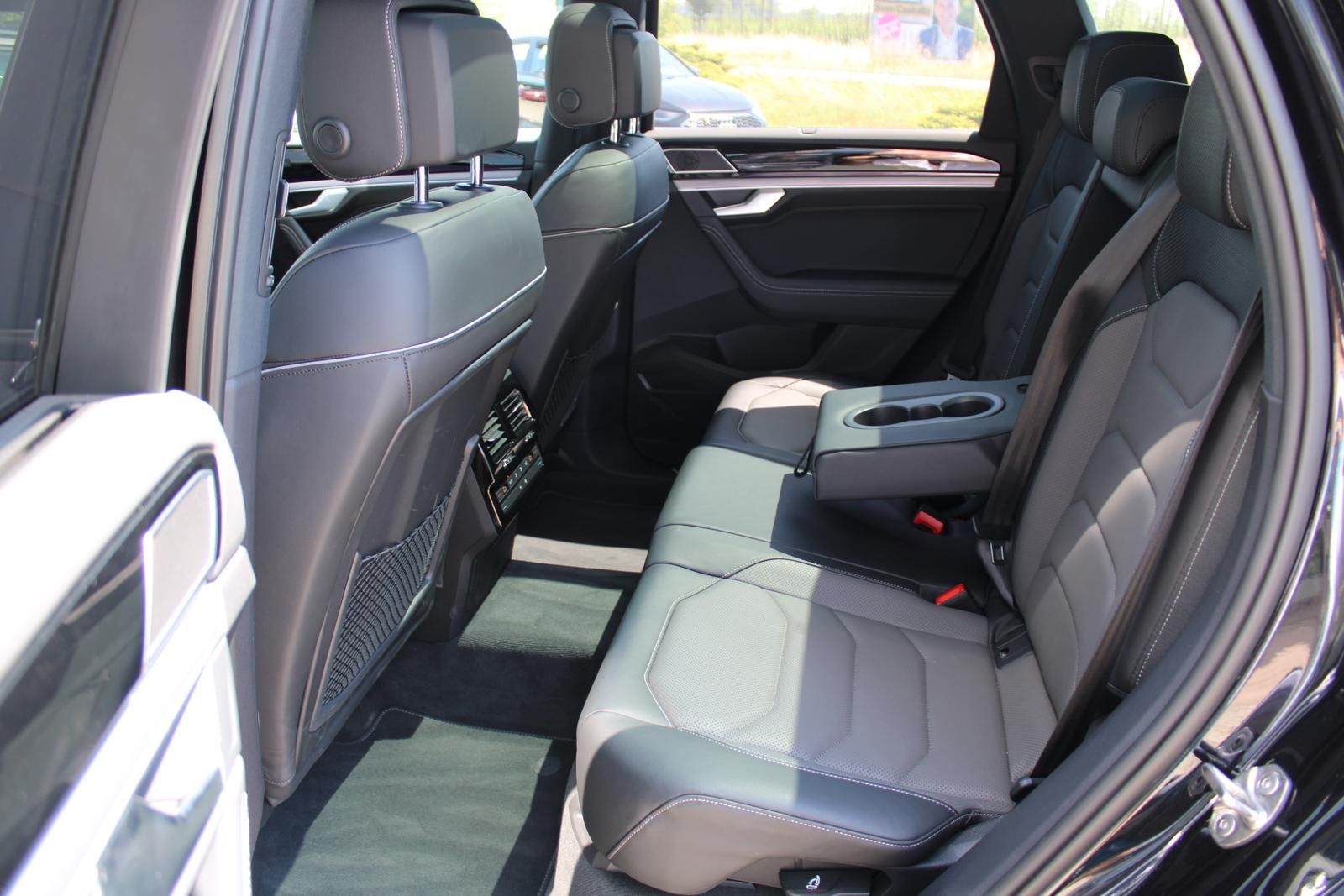 Volkswagen Touareg 4.0-V8-TDI *LAST-EDITION*R-LINE*Dynaudio