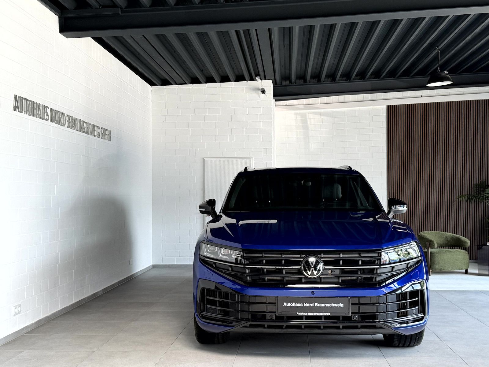Volkswagen Touareg R 3.0TSI*BlackStyle*Pano*AHK*HUD*Massage
