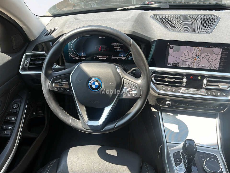 BMW 330e Touring Sport Line Automatic - Samsaru's Car Outlet
