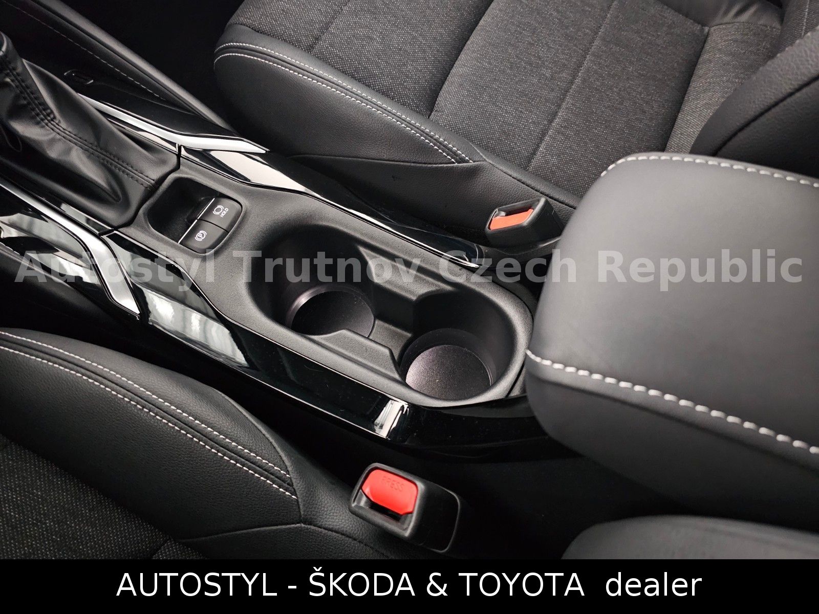 Toyota 2.0HEV 197k TS STYLE