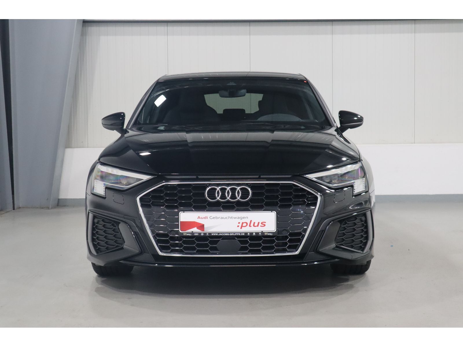 Audi A3 Sportback 35 TFSI S line - Samsaru's Car Outlet