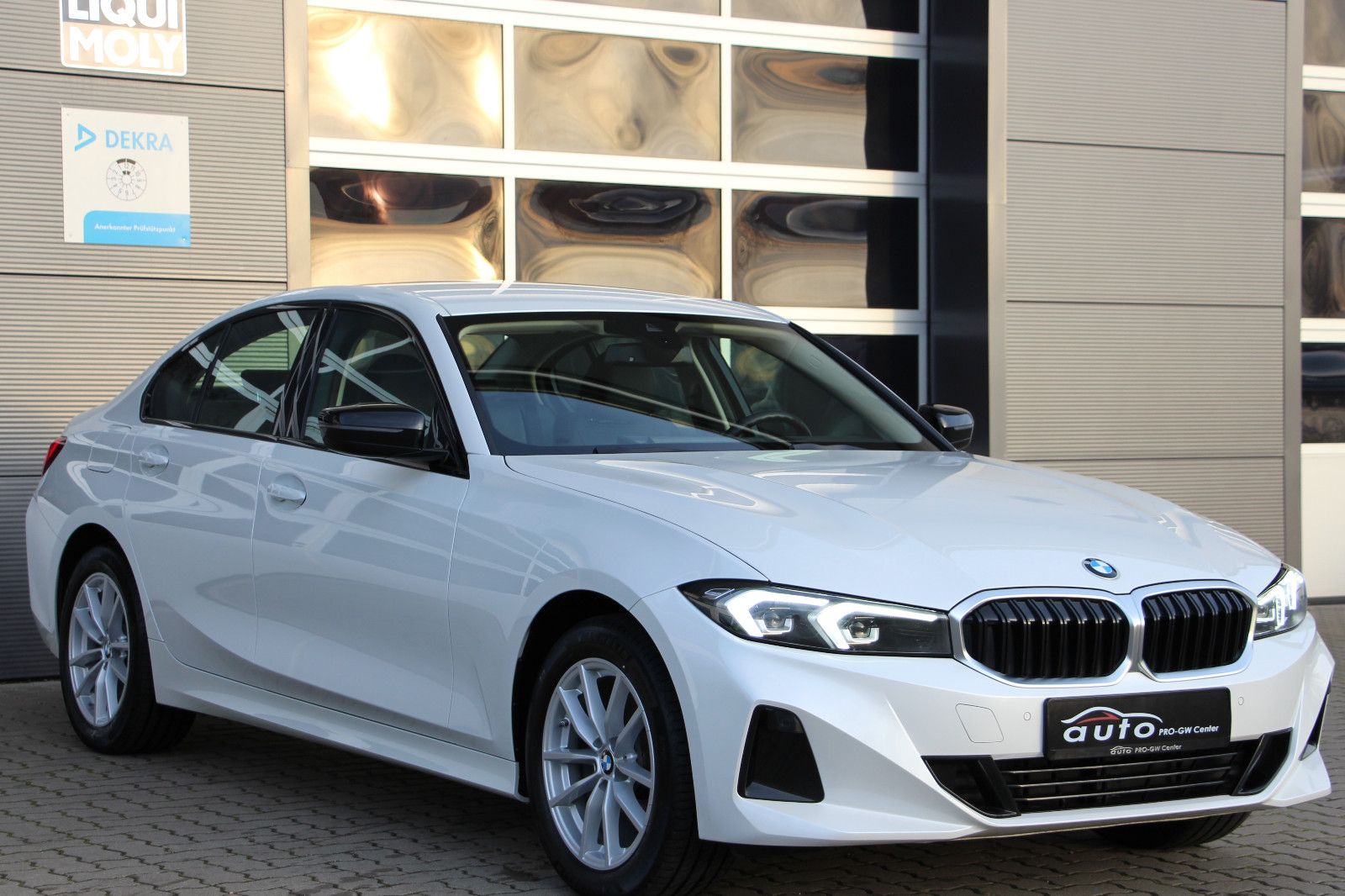 BMW 3 Limousine 320 i xDrive