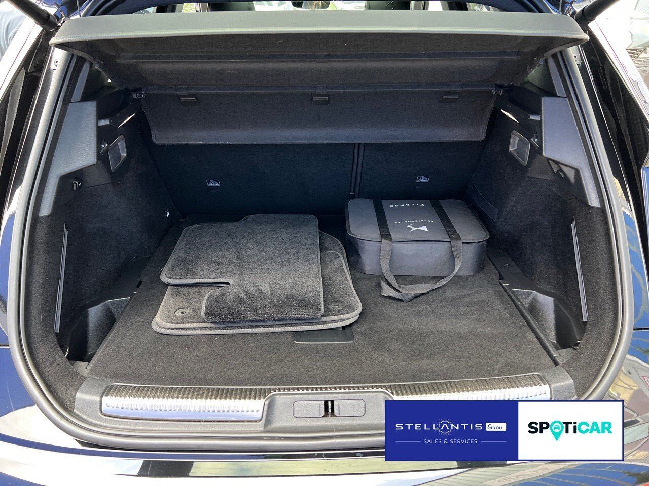 DS Automobiles DS 7 Crossback E-Tense Hybrid Louvre S&S (EU6d)