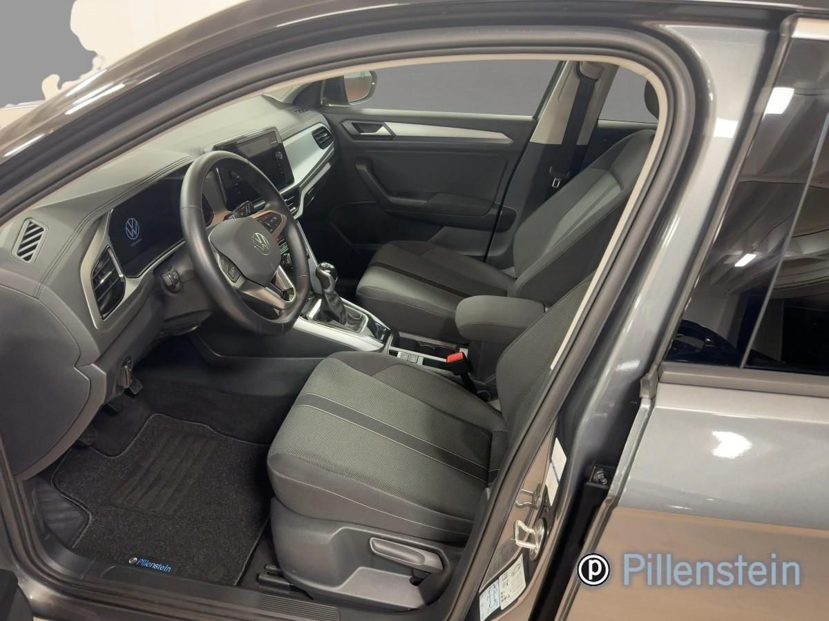 Volkswagen T-Roc LIFE 1.0 TSI - Samsaru's Car Outlet