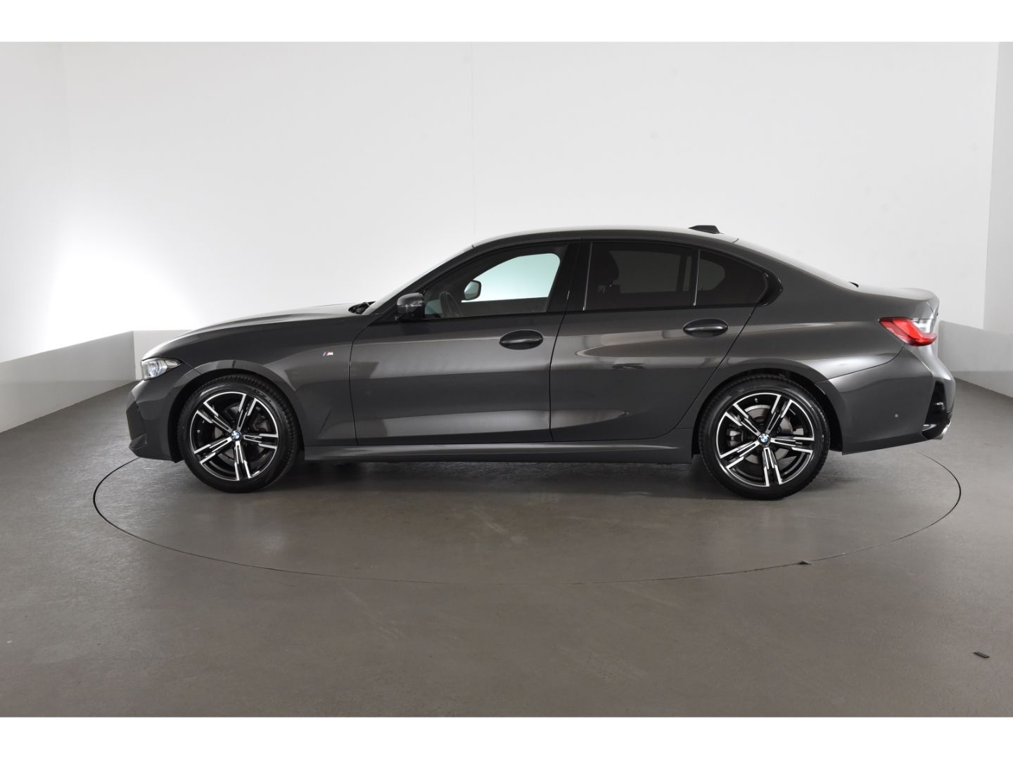 BMW 320 i xDrive Limousine M Sport Anhängerkupplung