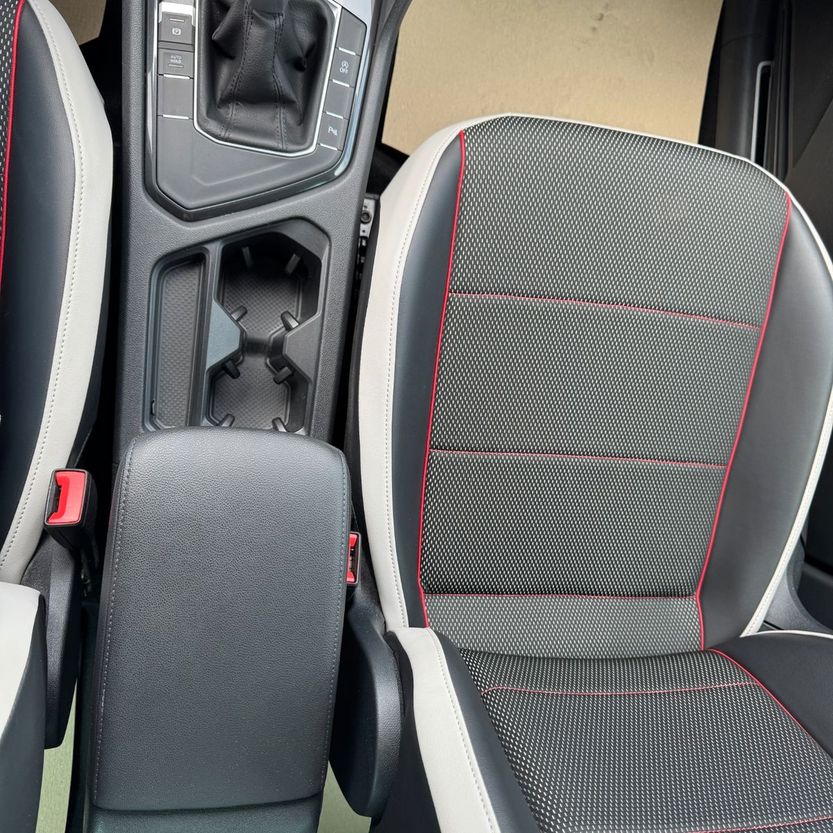Volkswagen Tiguan Life - Samsaru's Car Outlet