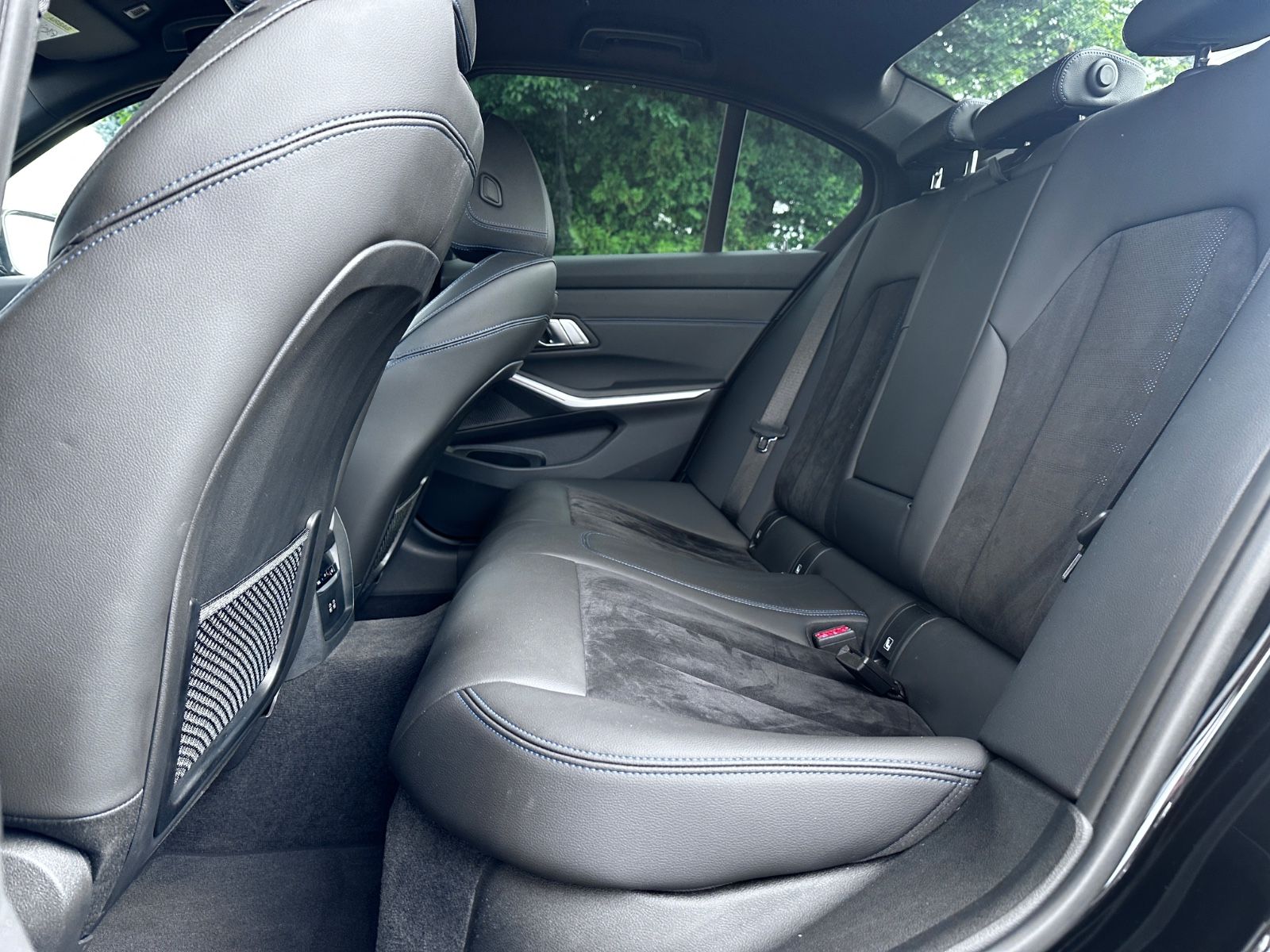 BMW 3 Lim. 320 d M Sport - Samsaru's Car Outlet