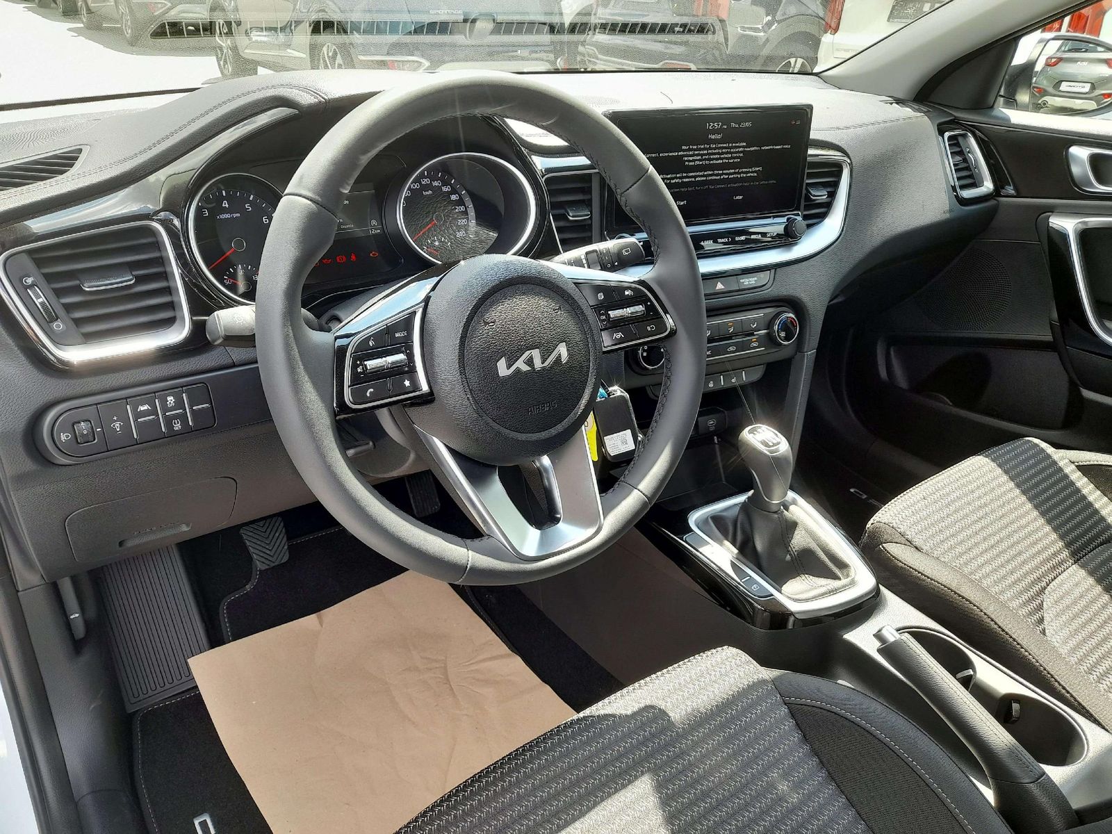 Kia Ceed Vision - Samsaru's Car Outlet