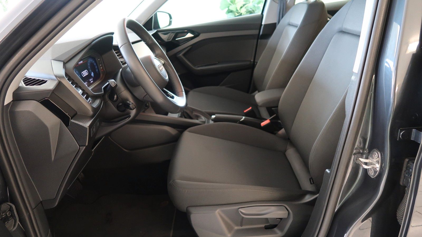 Audi A1 Sportback 1,0 TFSI advanced +RFK +APP+KlimaAT