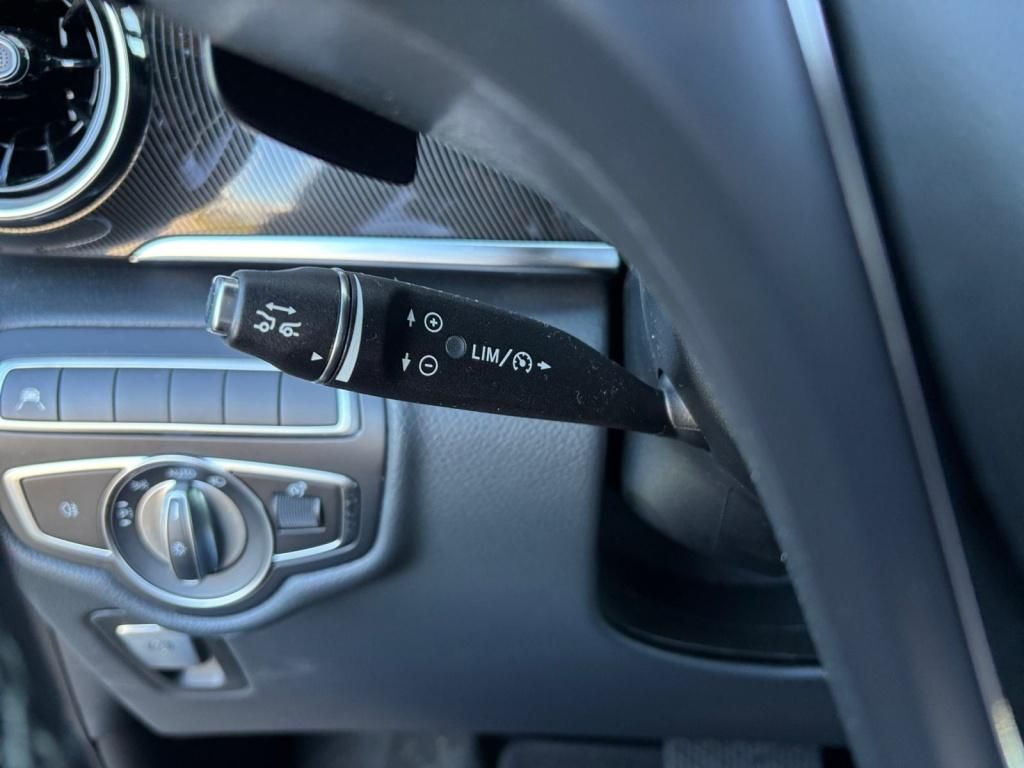 Mercedes-Benz V 250 d EDITION - Samsaru's Car Outlet