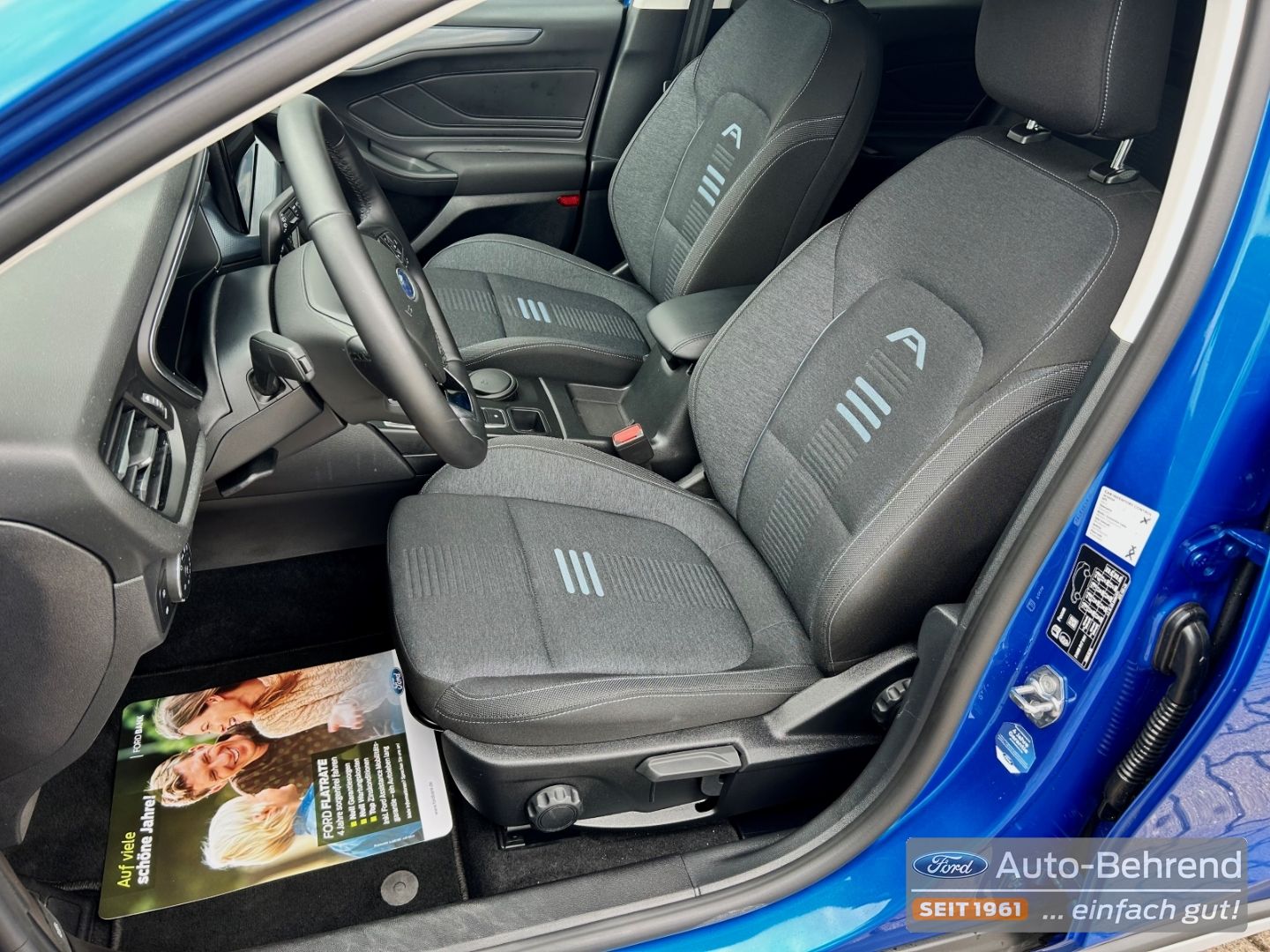 Ford Focus Turnier Active Automatik Ganzjahresreifen