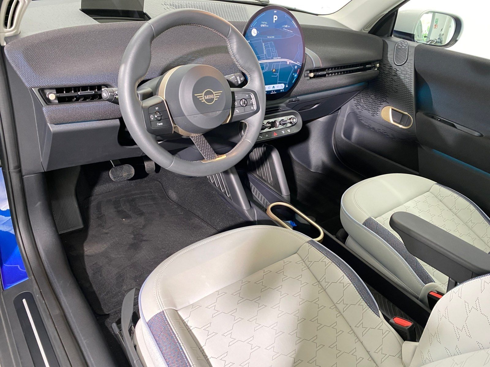 MINI Cooper SE - Samsaru's Car Outlet