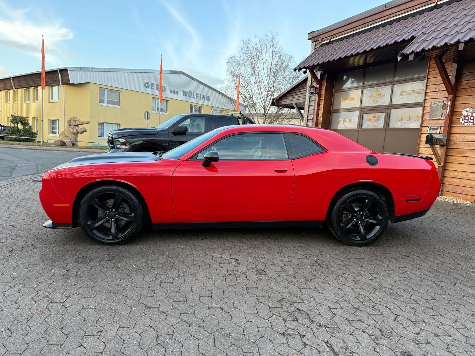 Dodge 5,7 V8*SRT KIT*LEDER*NAVI*KEYLESS*GARNTIE*SERVIC