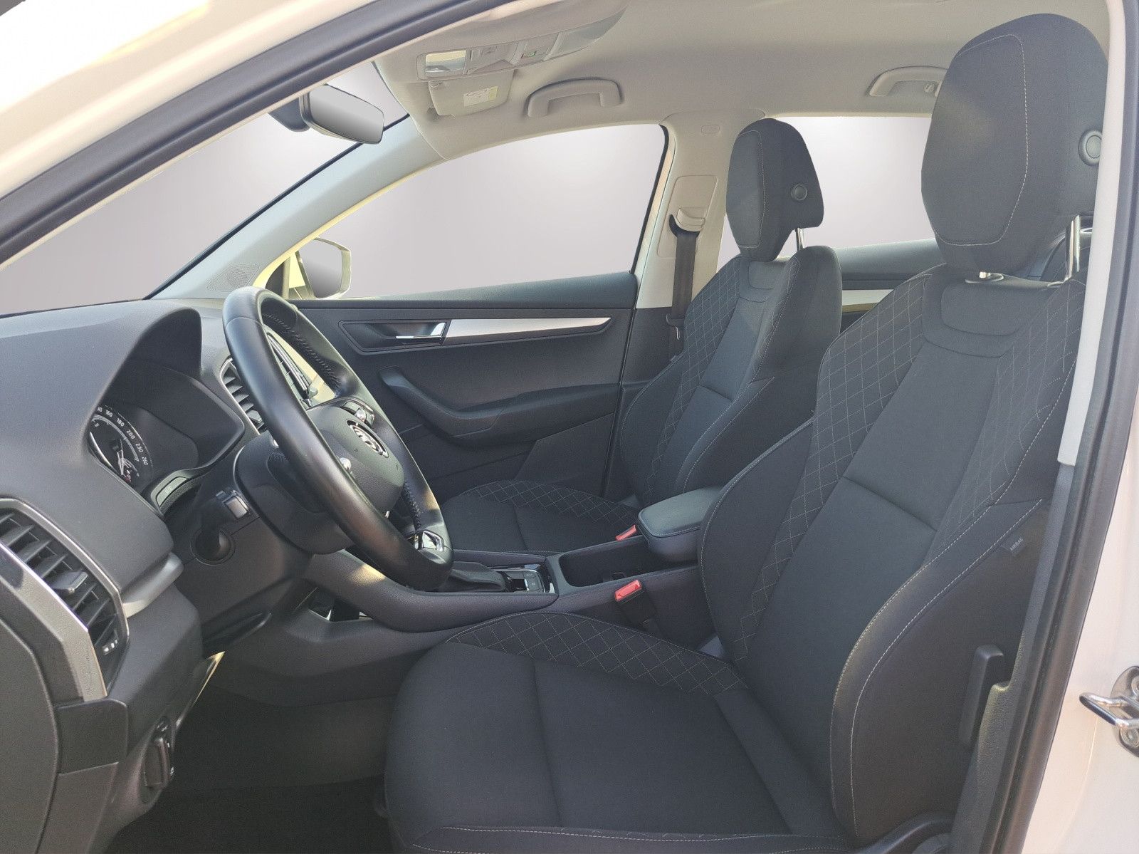 Skoda Karoq Ambition 1.5 TSI DSG - Samsaru's Car Outlet