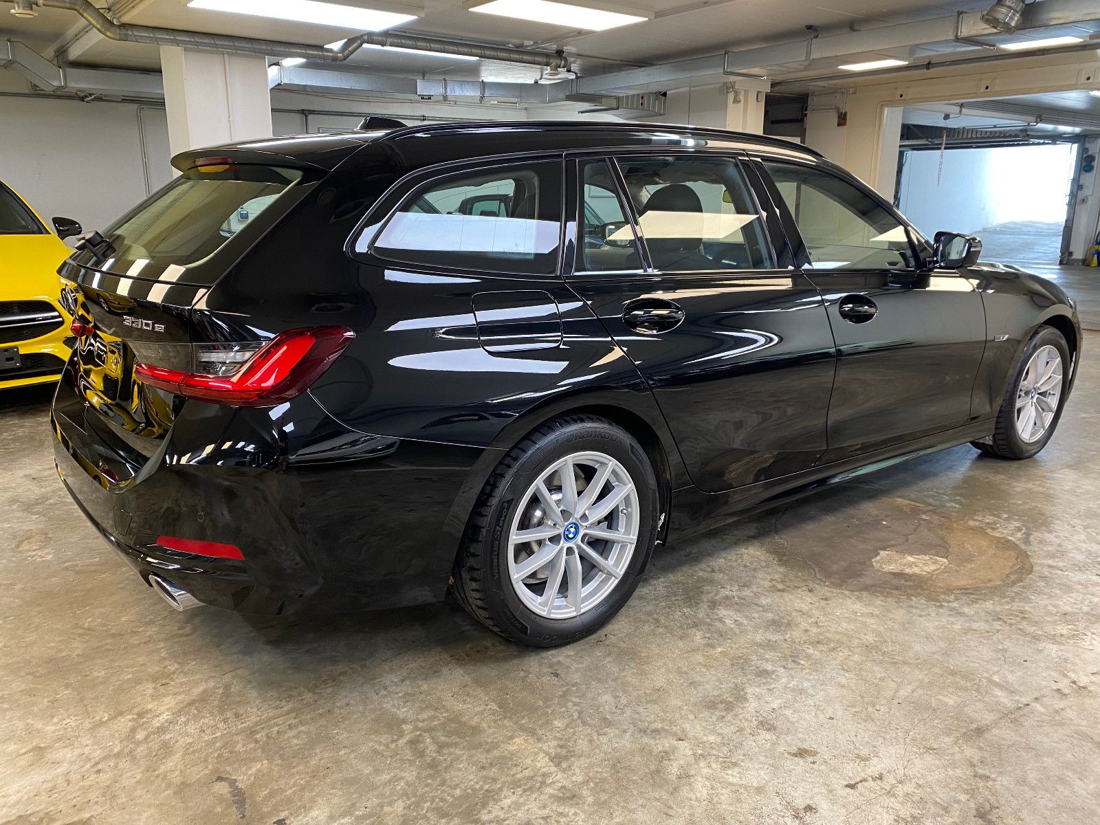 BMW 330E Touring - Samsaru's Car Outlet