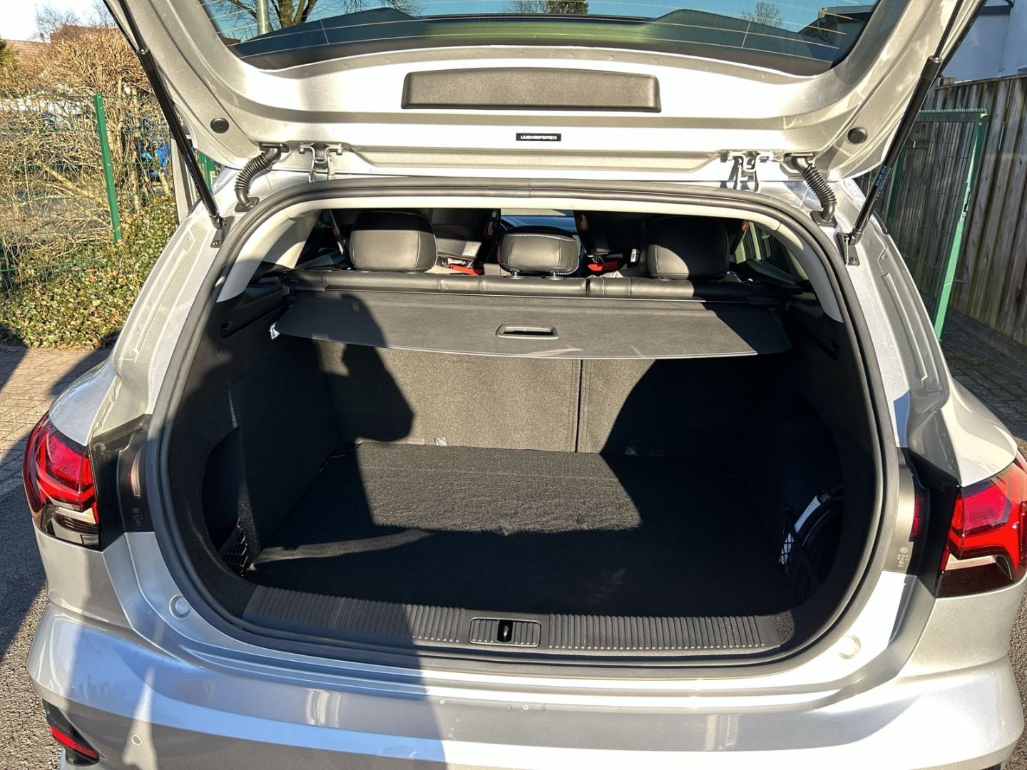 MG5 Luxury Kamera SHZ ACC LED-Scheinwerfer Navi