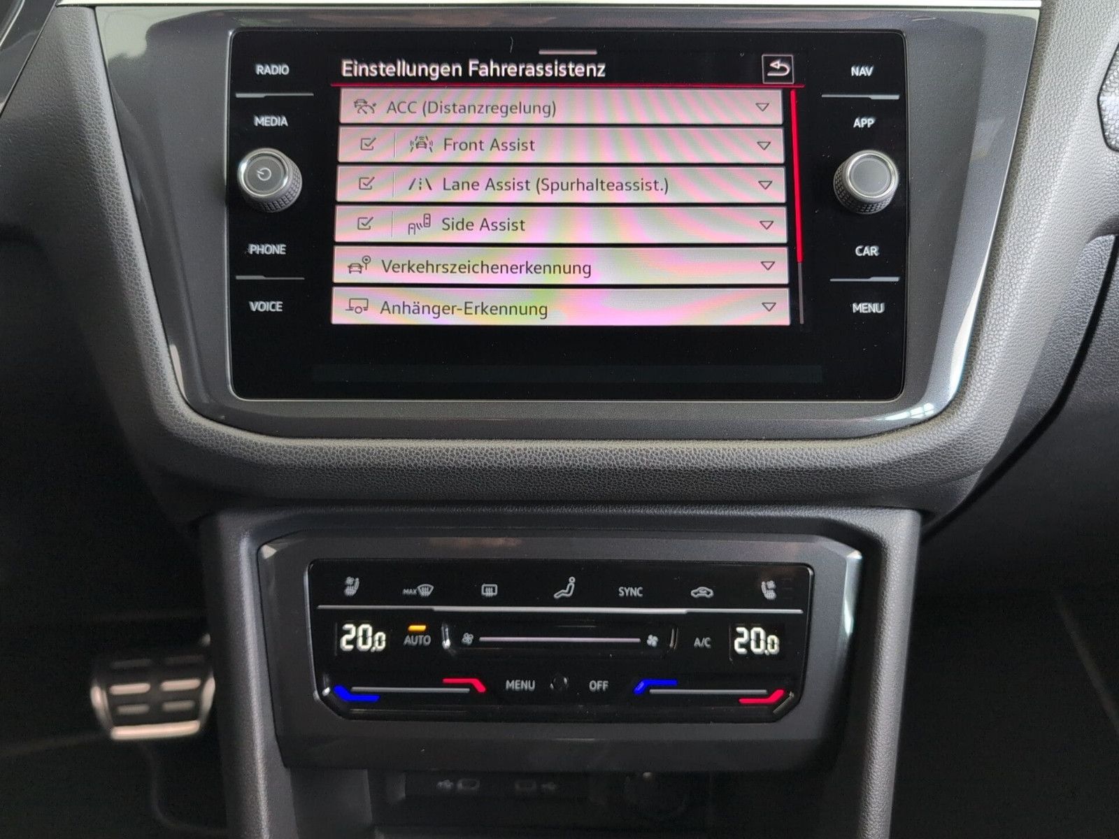 Volkswagen Tiguan Allspace R-LINE AHK-schw LEDER 20" 360°