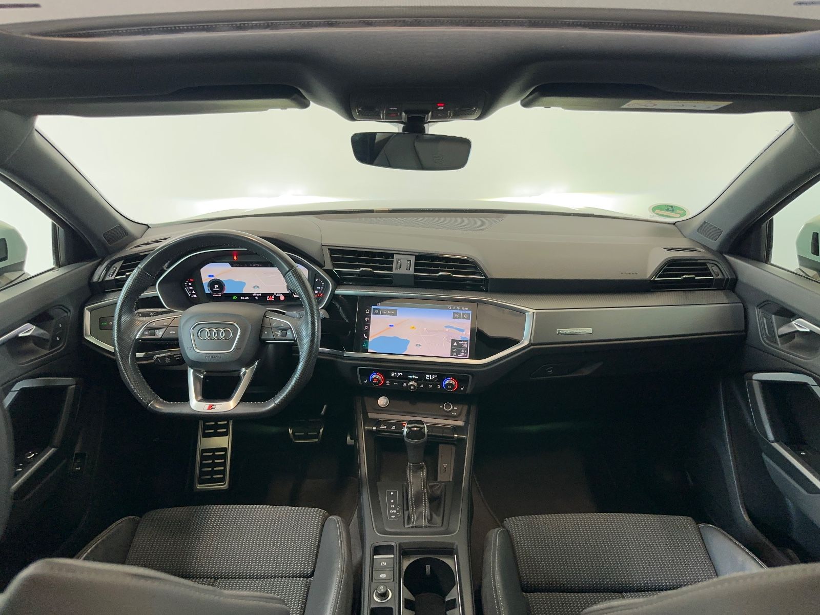 Audi Q3 Sportback 45 TFSI quattro S line - Samsaru's Car Outlet