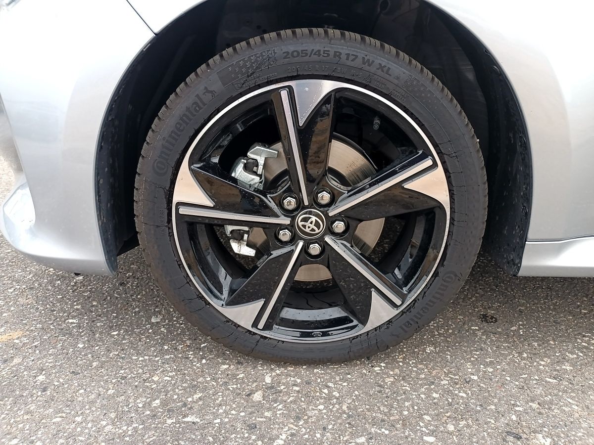 Toyota Yaris 1.5 Hybrid Style PLUS*CARPLAY+LED+PDC+NAVI