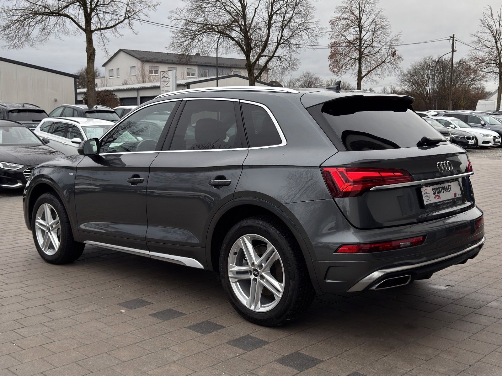 Audi Q5 40 TDI quattro S line - Samsaru's Car Outlet
