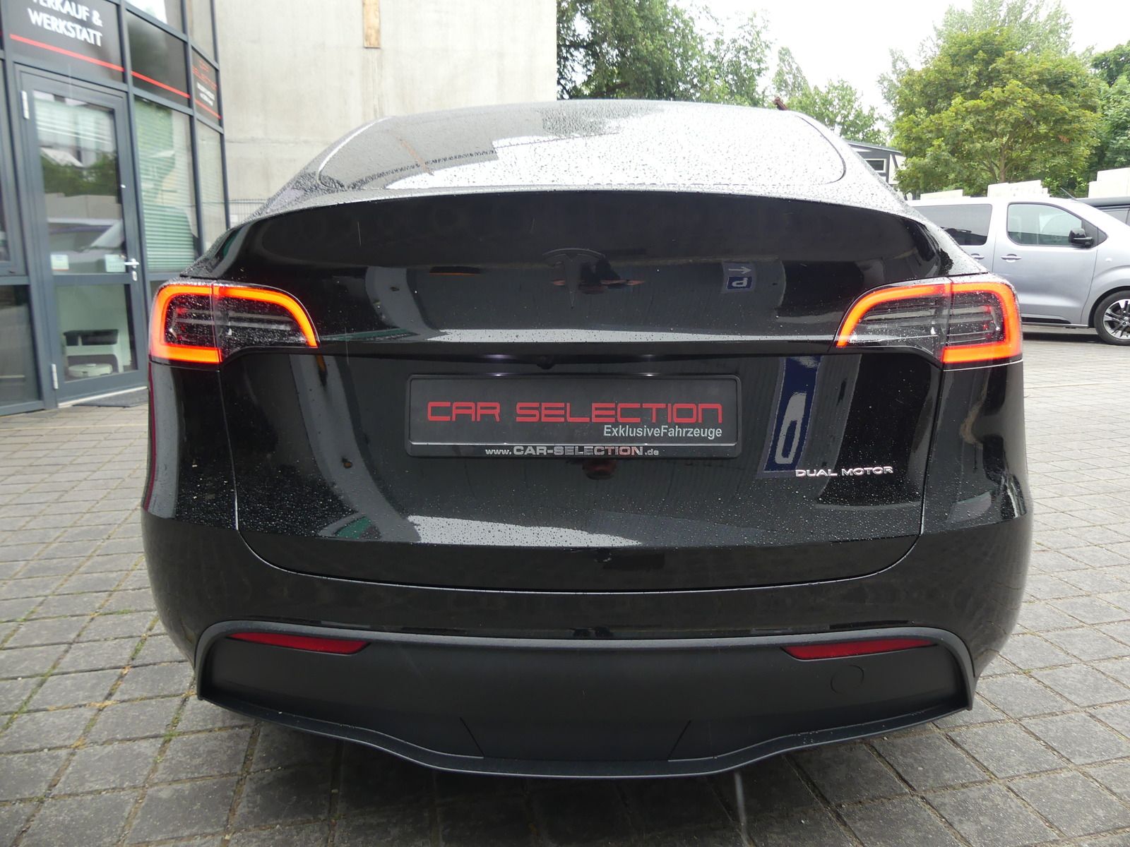 Tesla Model Y Long Range Dual AWD PANO/LED/KAM/AUTOPIL