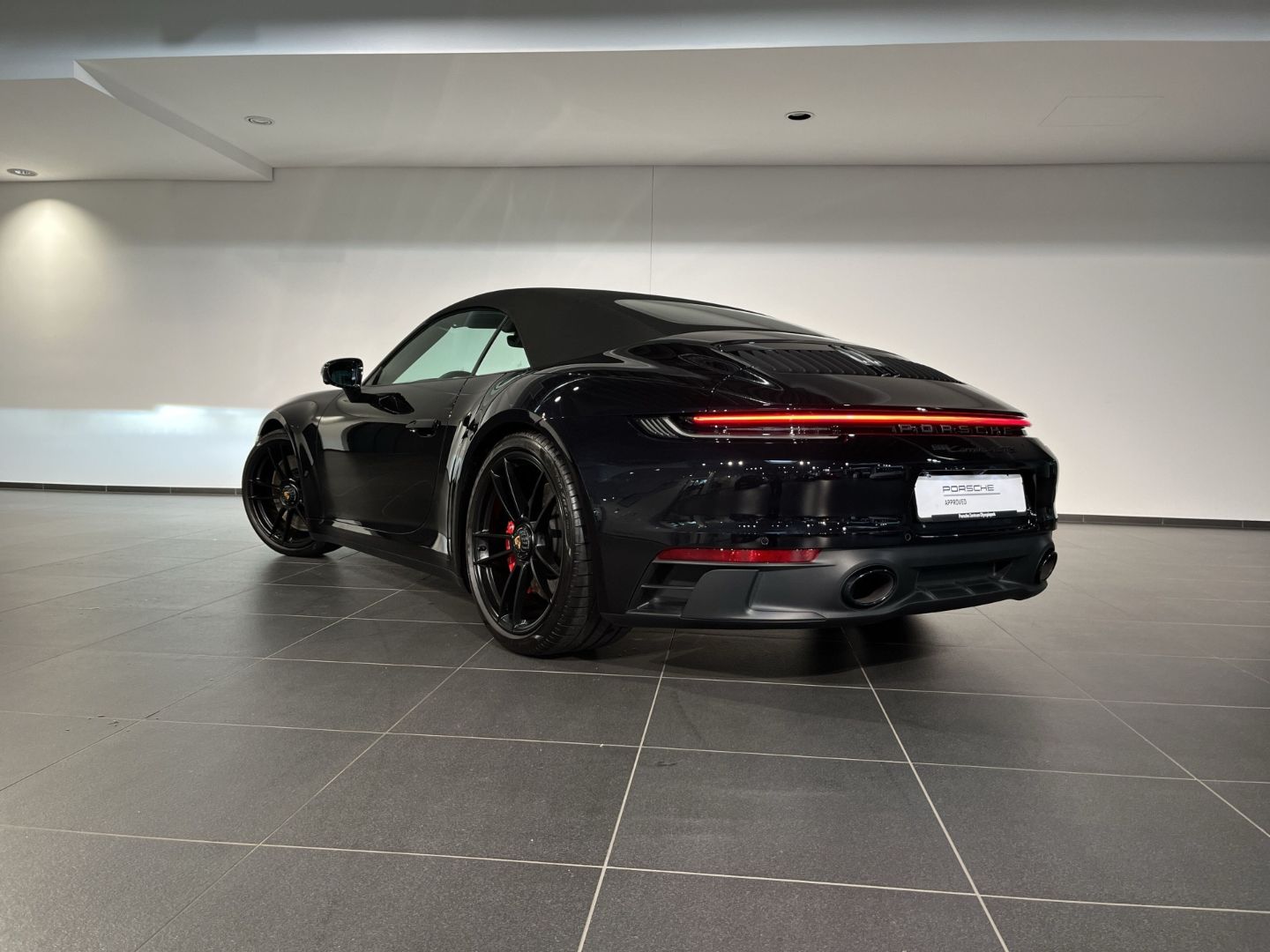 Porsche 992 911 Carrera 4 GTS Cabrio BOSE Surround View