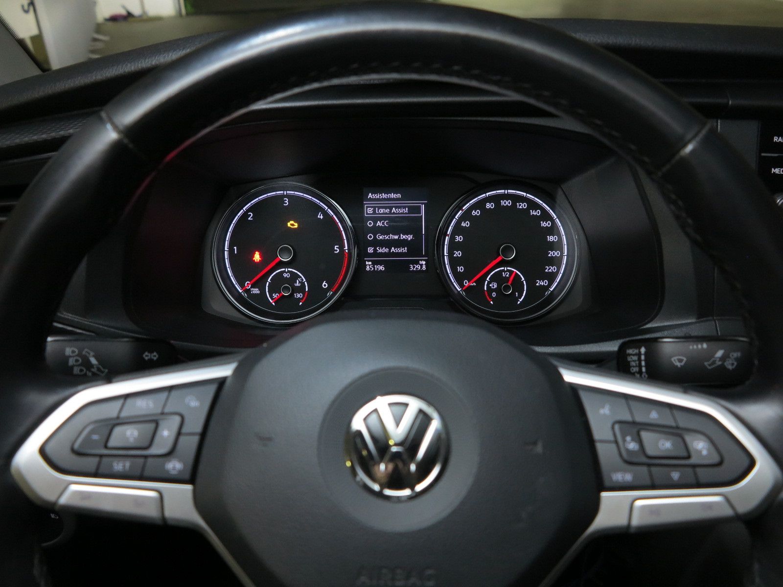 Volkswagen Transporter T6.1 TDI2.0 SCR DSG7 Lang Navi Klima